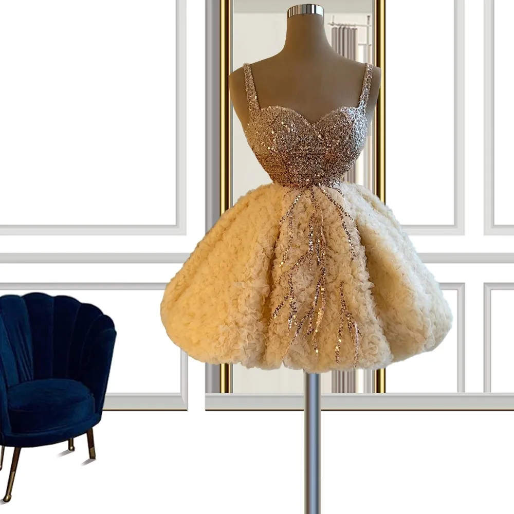 

Champagne Cocktail Dresses A-line Spaghetti Straps Short Mini Tulle Sequins Homecoming Dresses Black Girl