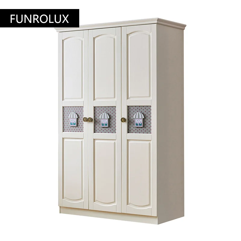 Рисунок 3 - Шкаф с тремя дверями