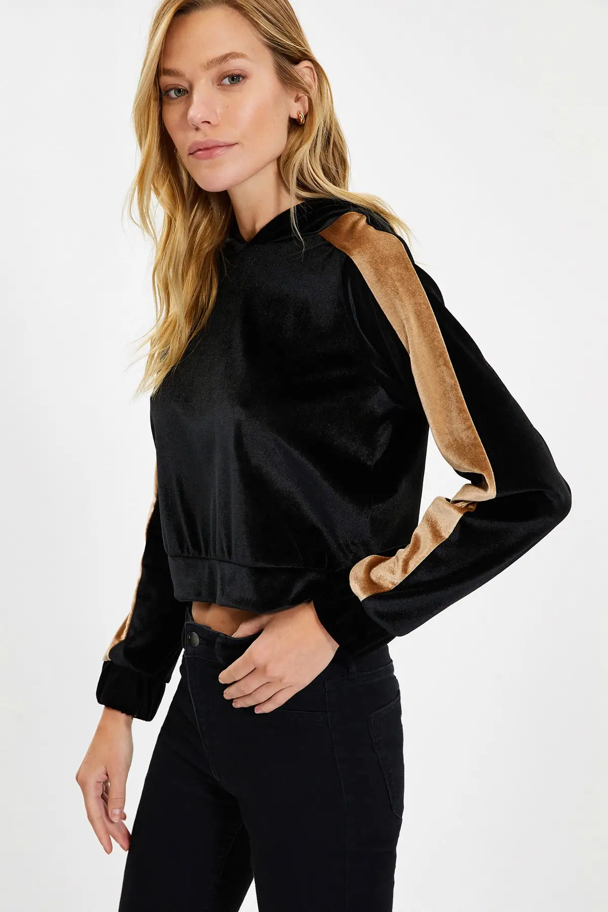 

Женский свитшот черного цвета, укороченные вязаные толстовки, модные всесезонные новые дизайнерские пуловеры, флисовые толстовки
