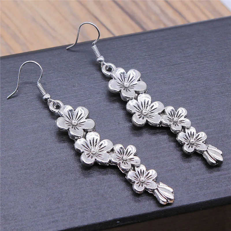 

Vintage Simple Handmade Flower Drop Earrings Women Party Fashion Jewelry Antique Silver Color Plant Petals Hook Earrings