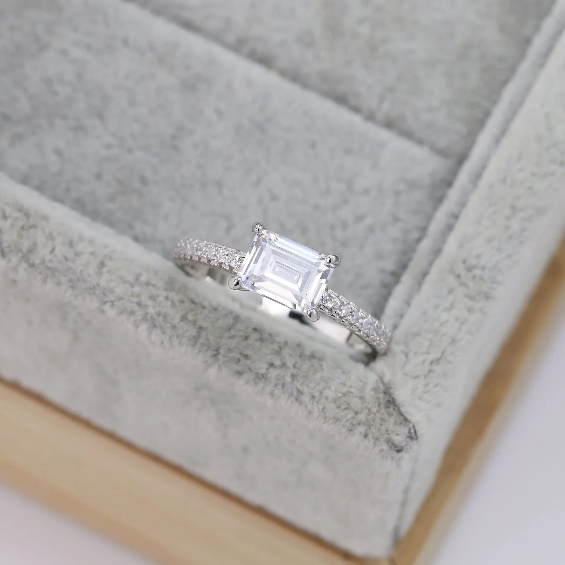 

Кольцо из стерлингового серебра S925 пробы с простым квадратным цирконом, кольцо с бриллиантами в европейском и американском стиле, простое д...