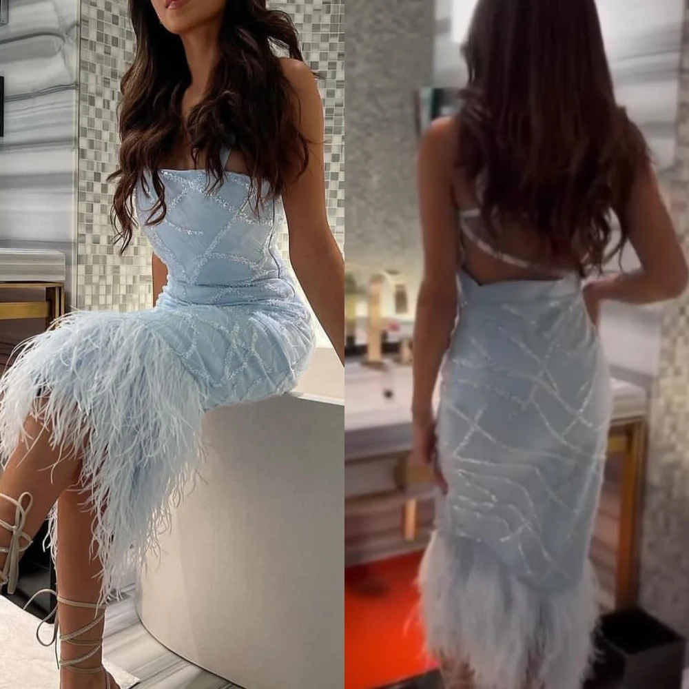 Блестящие коктейльные платья-футляр на бретельках с пайетками/перьями и