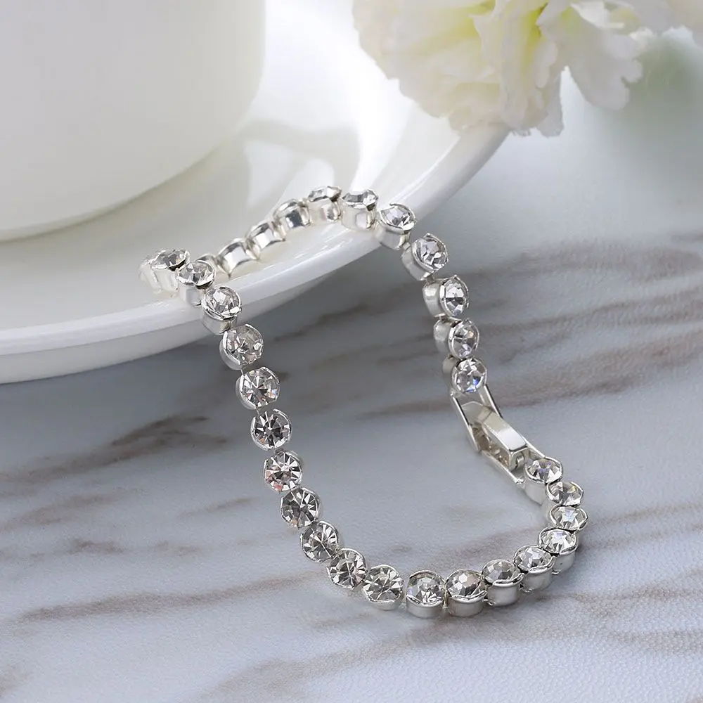 

Women Charm Austria Crystal Luxury Cuff Bangles Hand Chain Fashion Jewelry Shiny Bracelets