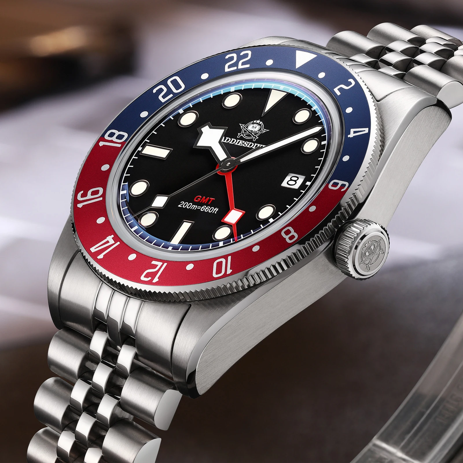 Фото ADDIESDIVE Мужские часы GMT Роскошные повседневные кварцевые часы из нержавеющей стали Мужские спортивные водонепроницаемые наручные часы 200 мм Relogio Masculino №1