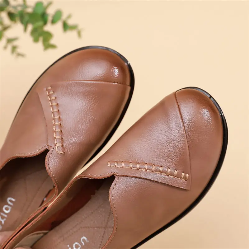 Retro Red Women Shoes Designers Female Stitching Loafers 2023 Casual Slip On Flats Waterproof Soft Mom Moccasins Ballet Flats