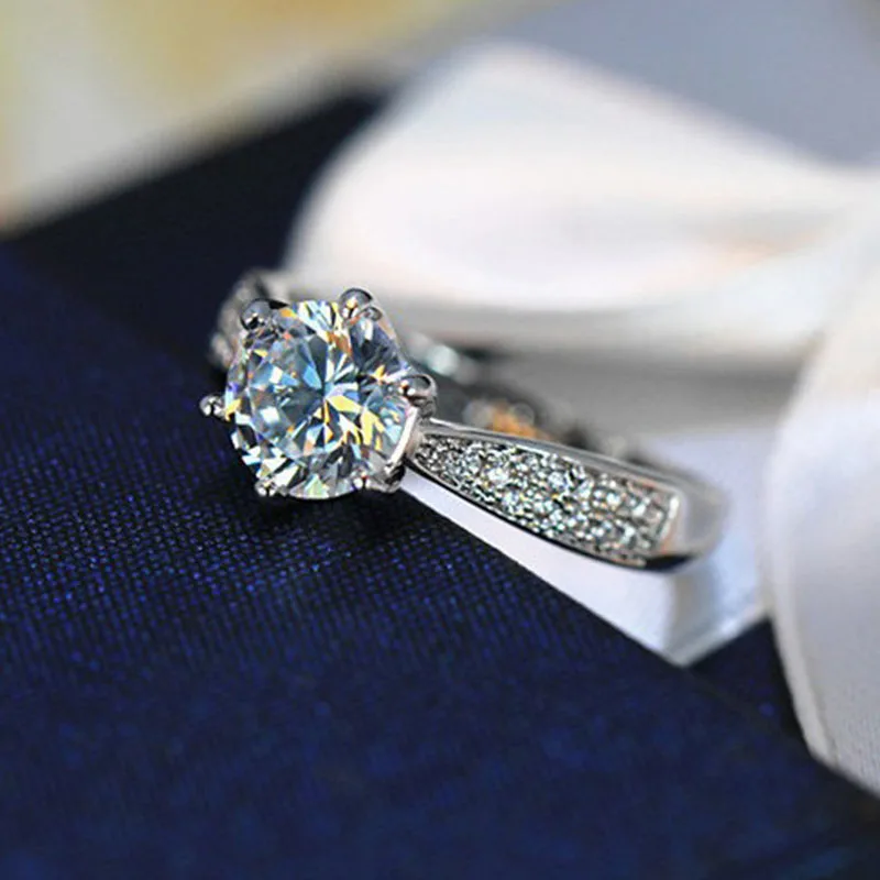 

Fashion Ladies Shiny White AAA CZ Rhinestone Wedding Engagement Ring Inlaid Zircon Crystal for Women Party Jewelry