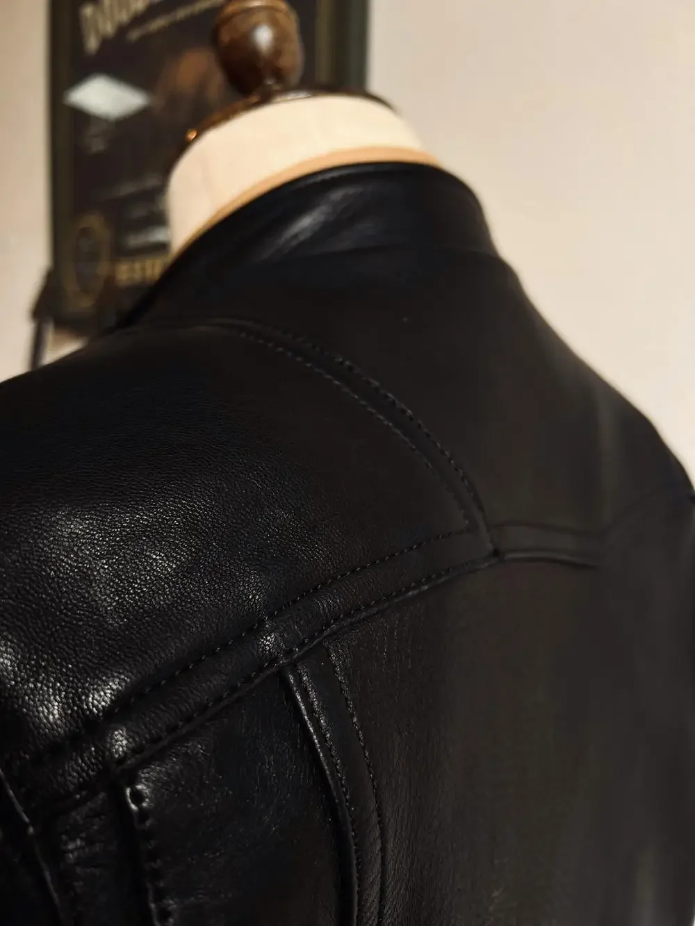 Мужская винтажная тонкая куртка из овчины растительного дубления с тупой