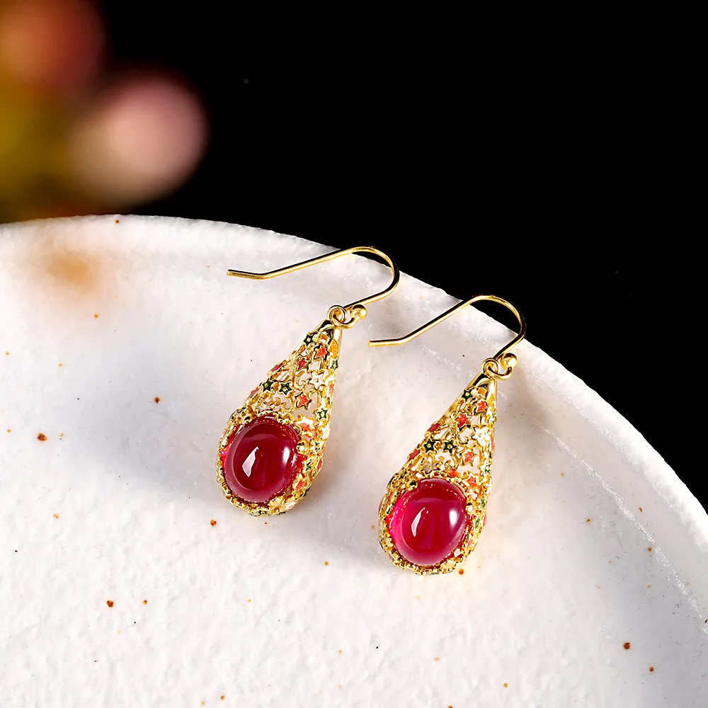 Женские серьги из серебра 2022 пробы с красной Корундовой эмалью |