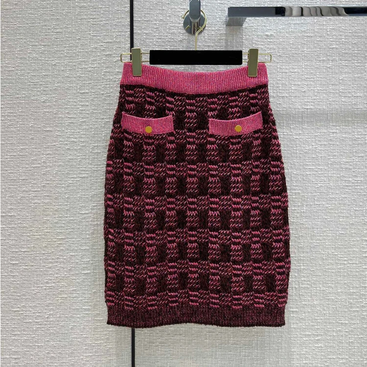 

2022 New Autumn Winter Luxury Midi Knitted Pencil Skirts Womens High Waist Plaid Woven Patchwork Pockets Vintage Skirt