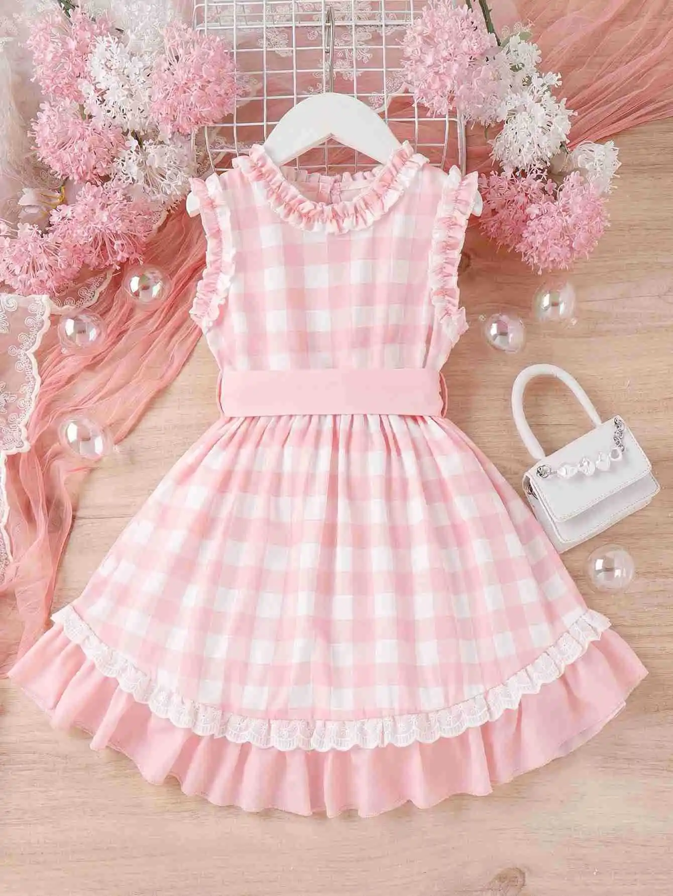 

Girls Princess Dress 2023 Summer Childrens Wear Girl Baby Lace Lace Plaid Sleeveless Strapping Rural Ruffled Dress Casual Dress
