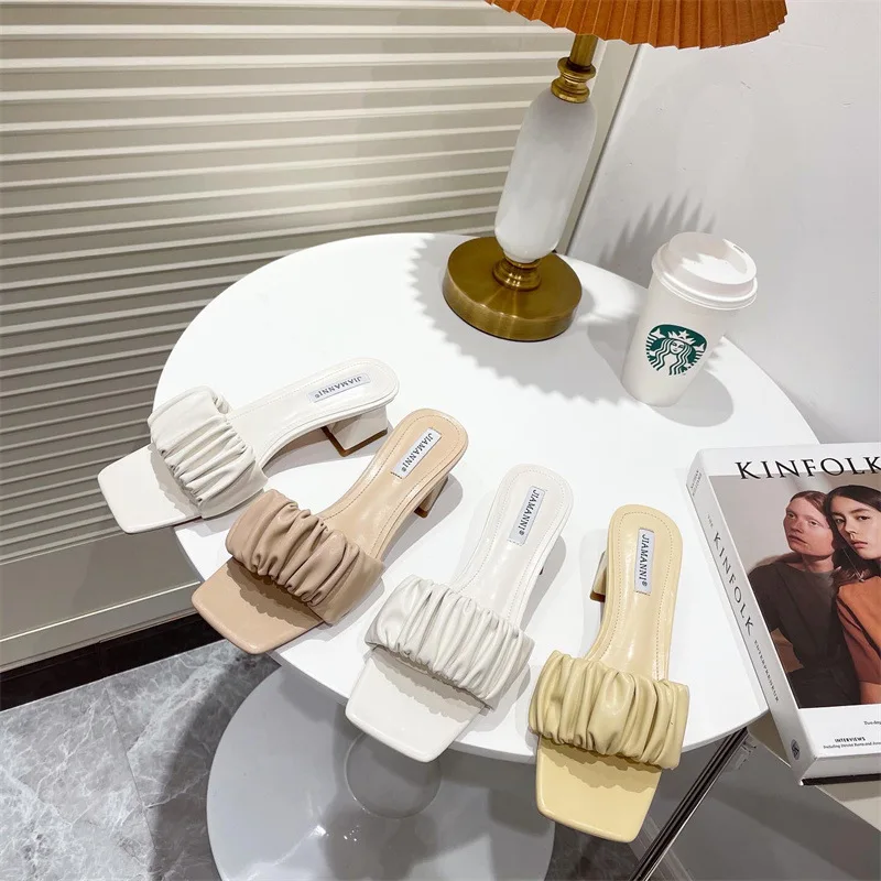 

French style thick heel fairy style slipper women's shoes wear 2023 new summer middle heel summer sandals