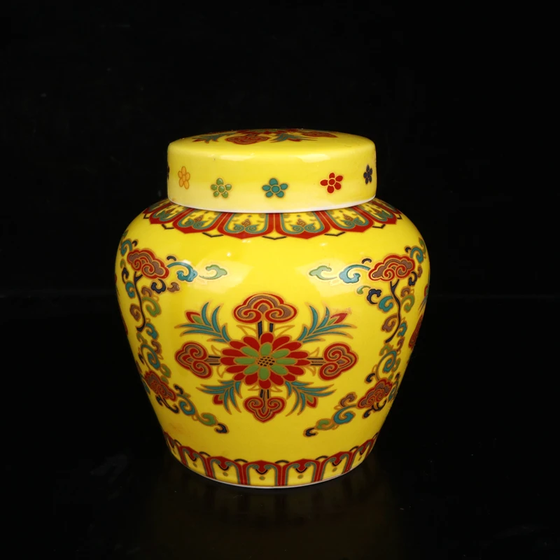 

Ming Chenghua style Doucai Tianzi jar living room bedroom office decoration vase ornaments