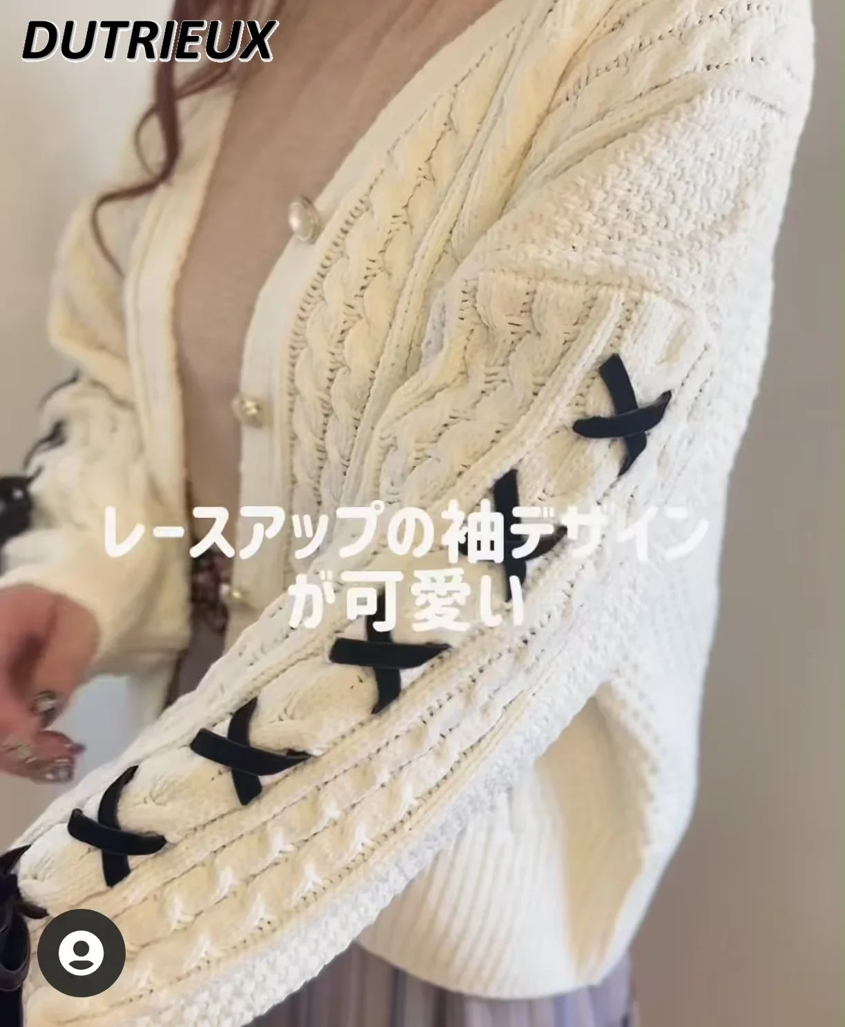 Мягкий свитер с лентой Chenier длинными рукавами и v-образным вырезом осенний