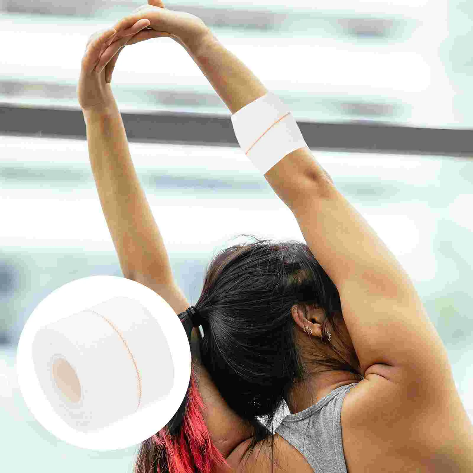 

1 Roll of First Aid Bandage Sports Protection Bandage Elastic Sprain Bandage