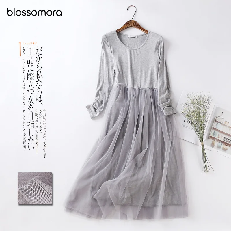 

Платье-миди женское свободного кроя с круглым вырезом и коротким рукавом