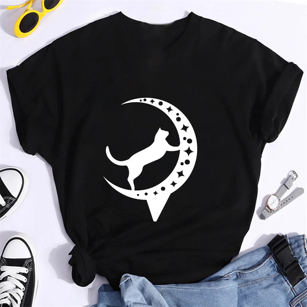 

Cat galloping on Moon Print T Shirt Women Retro Short Sleeve O Neck Loose Tees Summer Women black Tee Shirt Tops Camisetas Mujer