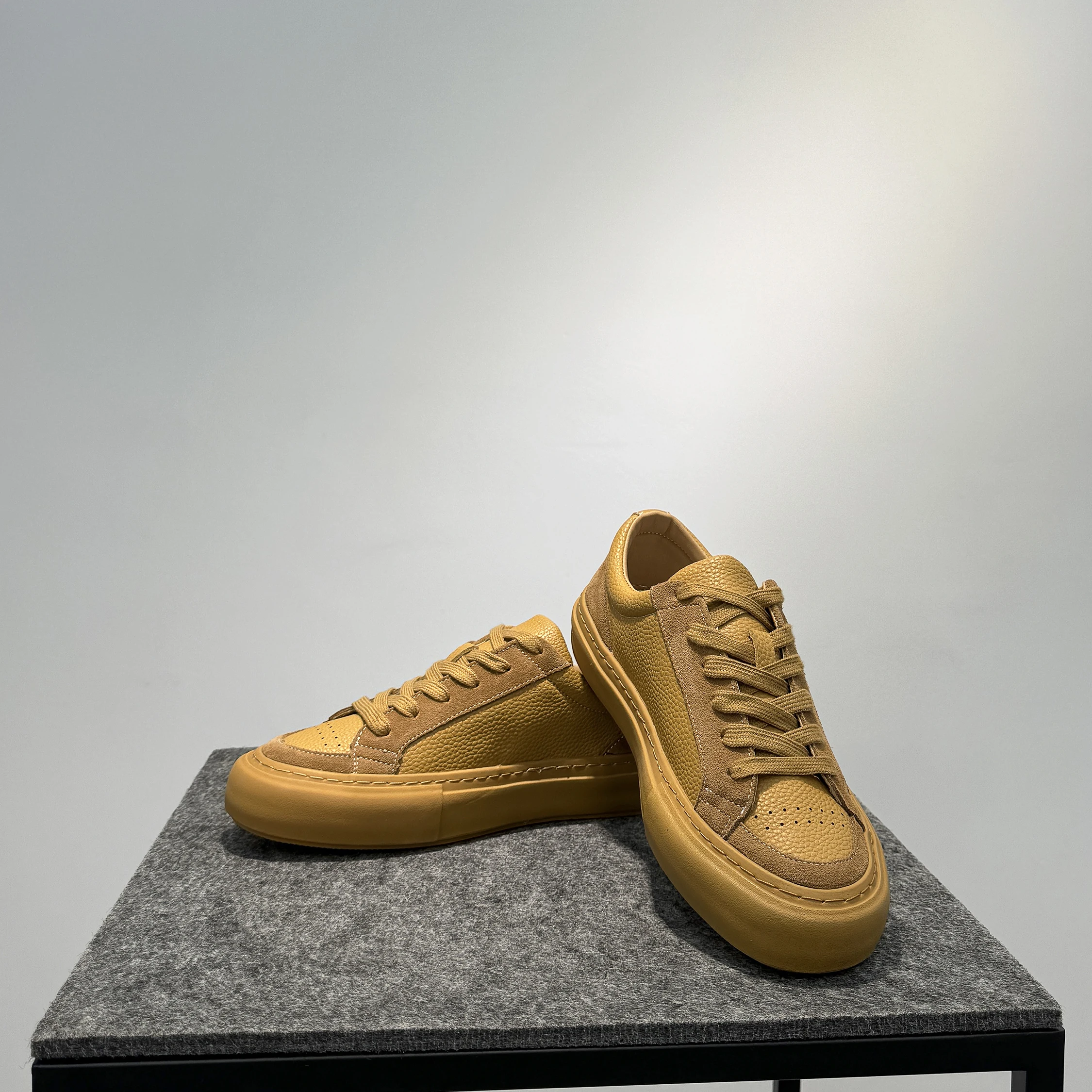 Мужская универсальная обувь. Модная Новые классические кроссовки 2024. Модные