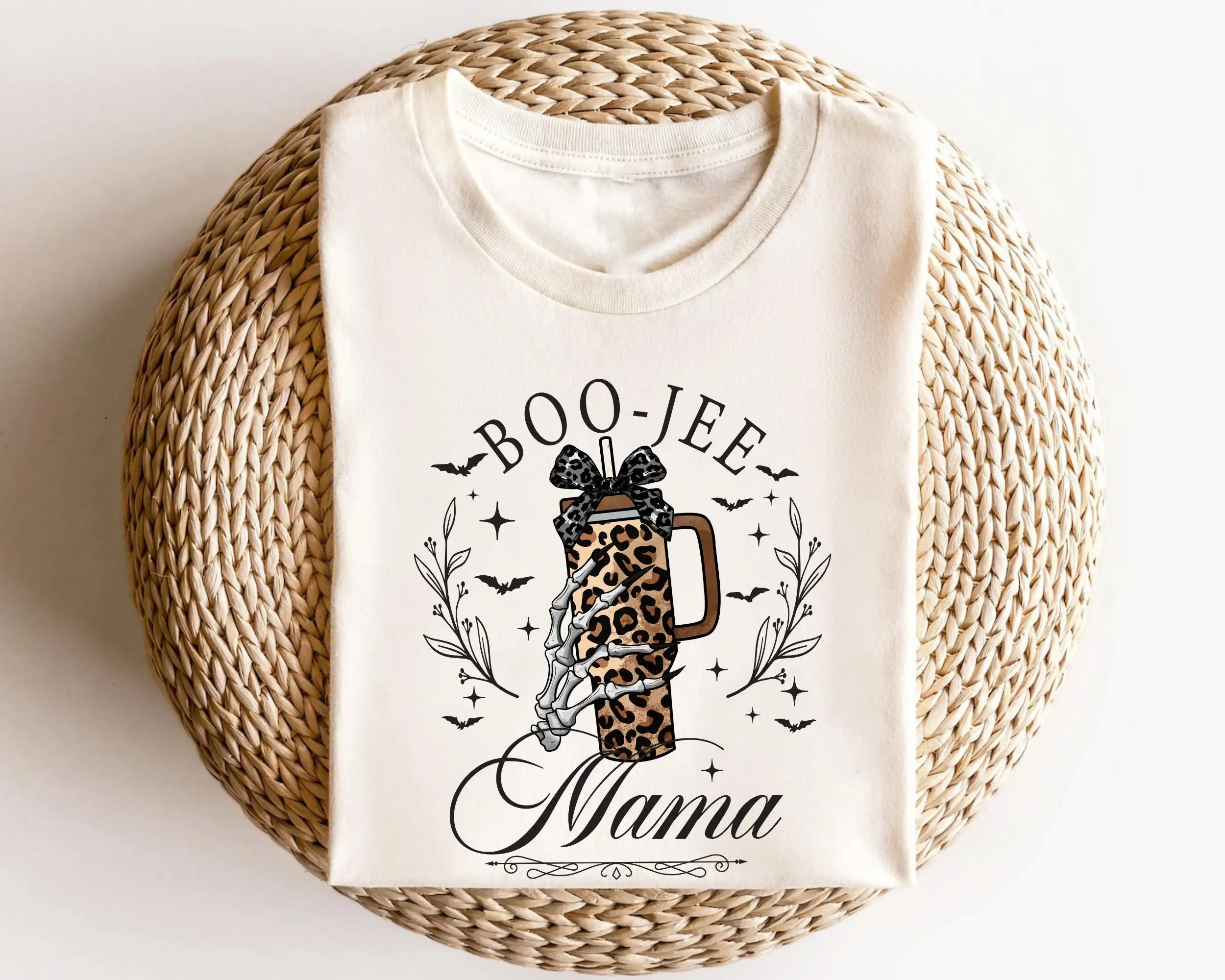 Забавная футболка на Хэллоуин Скелет Рука Бу Дже Мама