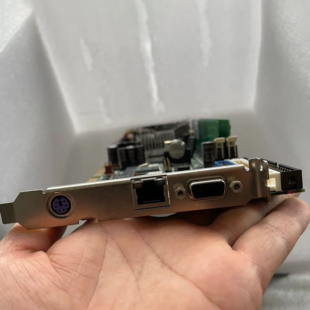 Для материнской платы промышленного управления NEXCOM PEAK715-HT(LF)REV.D1 REAK715VL-HT(LF)