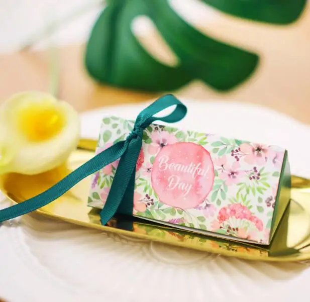 

100 Pcs Creative Lovely / Beautiful Day Wedding Favors Candy Boxes Chocolate Box Wedding Party Gift Box Giveaways Box