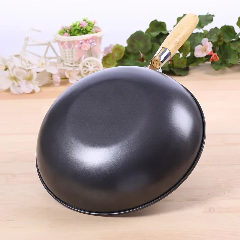 Frying Pan High-end Home Non-stick 30cm Wooden Handle Traditional Wok Super Cost-effective Scrambled Eggs Pan-free Pans