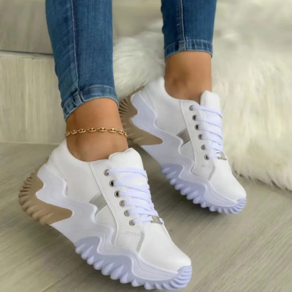 2022 Fashion Women's Casual Flat Shoes Reflective Autumn Newest Ins Fashion Ladies Flat Platform Shoes Wedges Winter Shoes