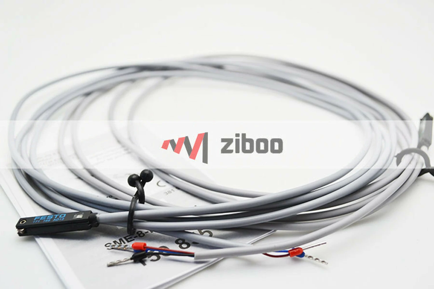 

Бесконтактный переключатель FESTO SME-8-K-LED-24