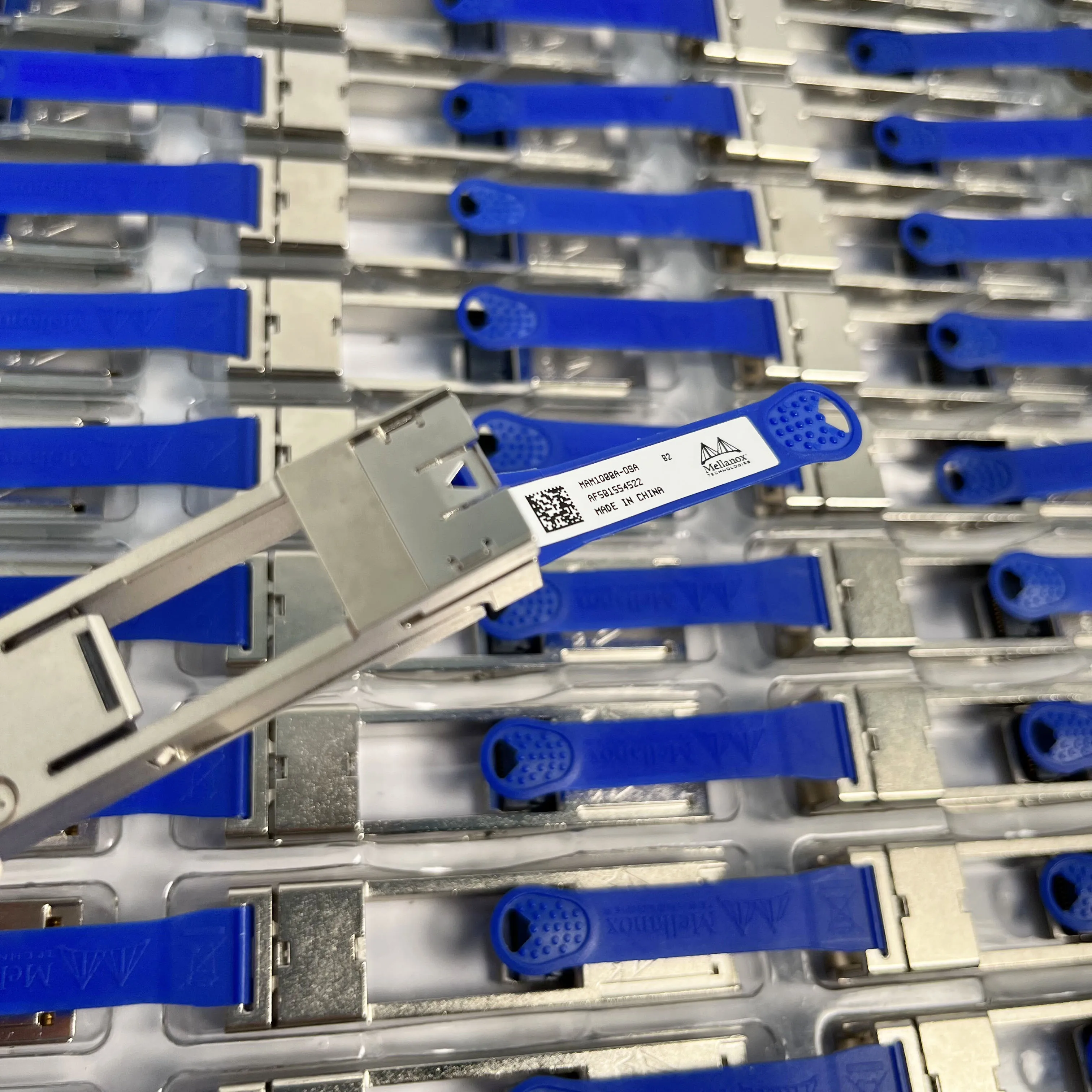 MAM1Q00A-QSA Mellanox QSFP To SFP 40G/10G Convertor Adapter Module