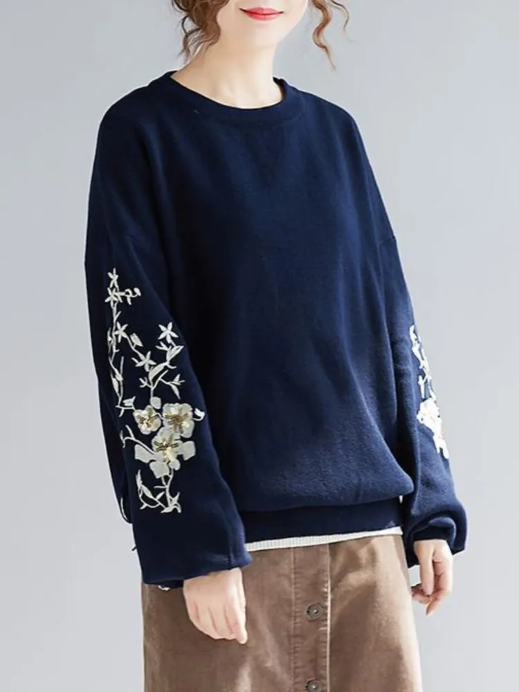 

Women Embroidery Floral Pullover Sweaters Navy Blue O-Neck Long Sleeve Clothes 2023 Autumn New Vintage Female Sweaters