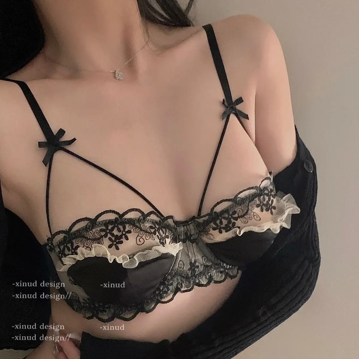 

Japanese lingerie women's small breasts gathered with soft steel rings, sexy lace top support to prevent sagging, pure desire gi