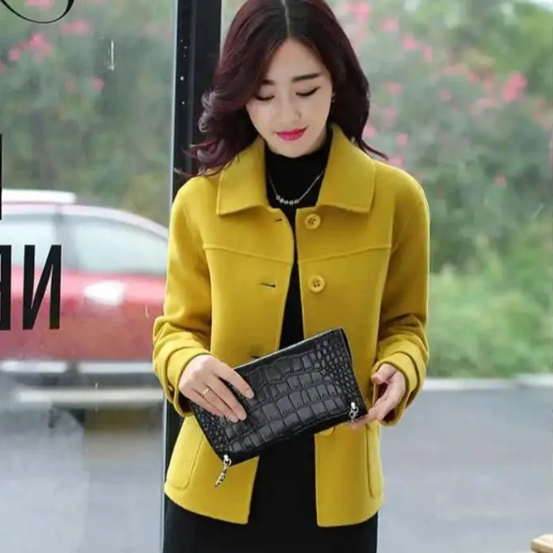 Женское полукороткое желтое однотонное женское пальто из шерсти и смесовой