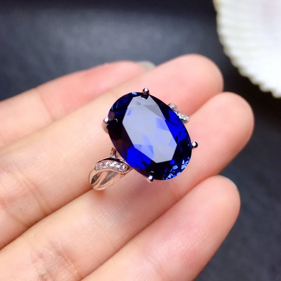 

New Sri Lanka Sapphire Ring Domineering Trend Fashion Seiko Inlaid Jewelry Accessories