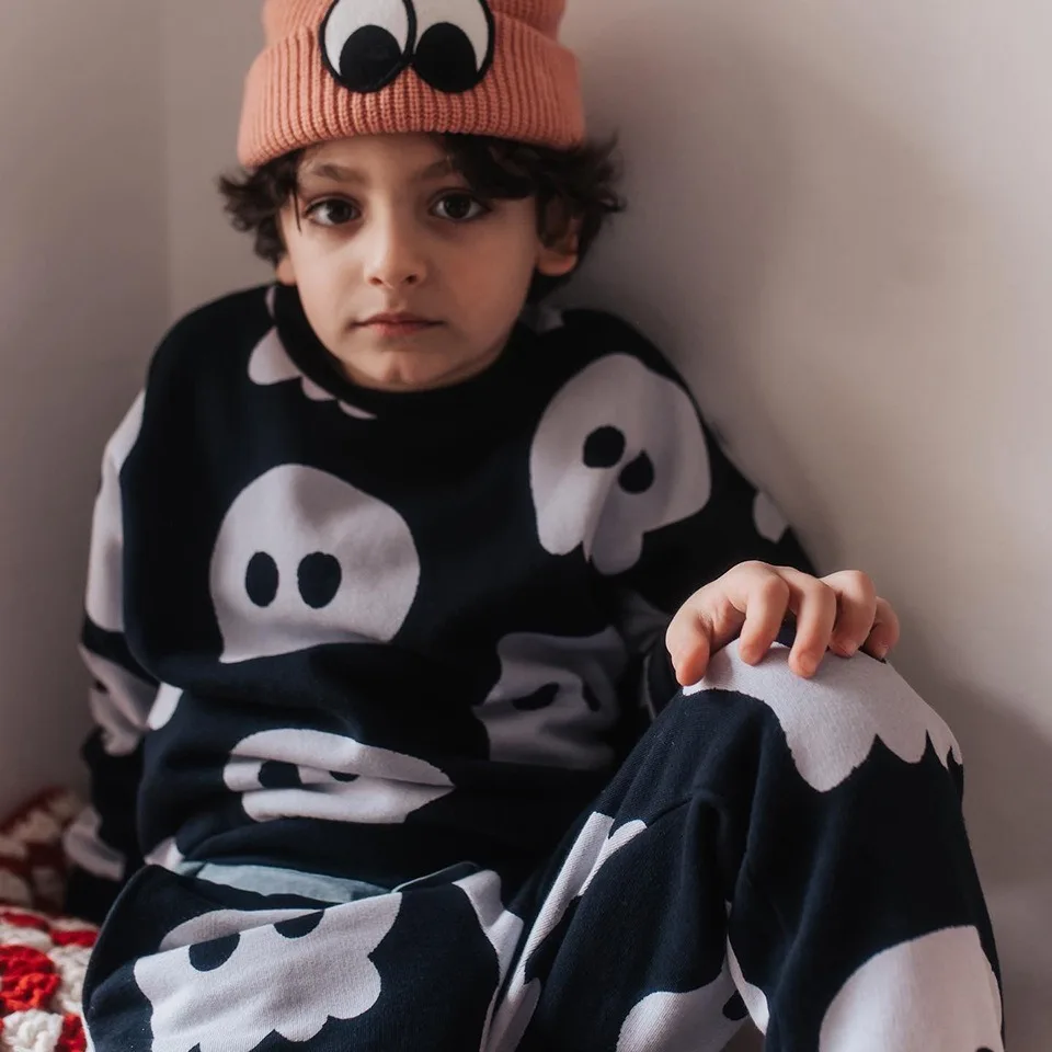 Детский комплект из Свитера и брюк с капюшоном