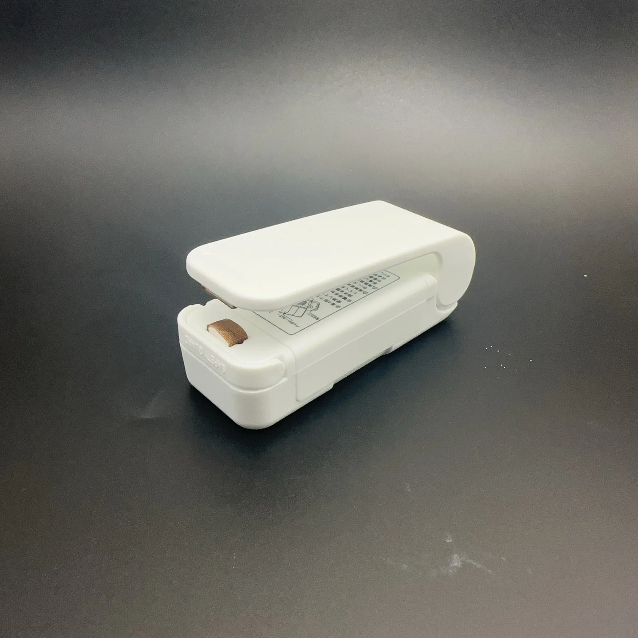 

Ручная мини-машина для запечатывания пакетов HAOYUNMA