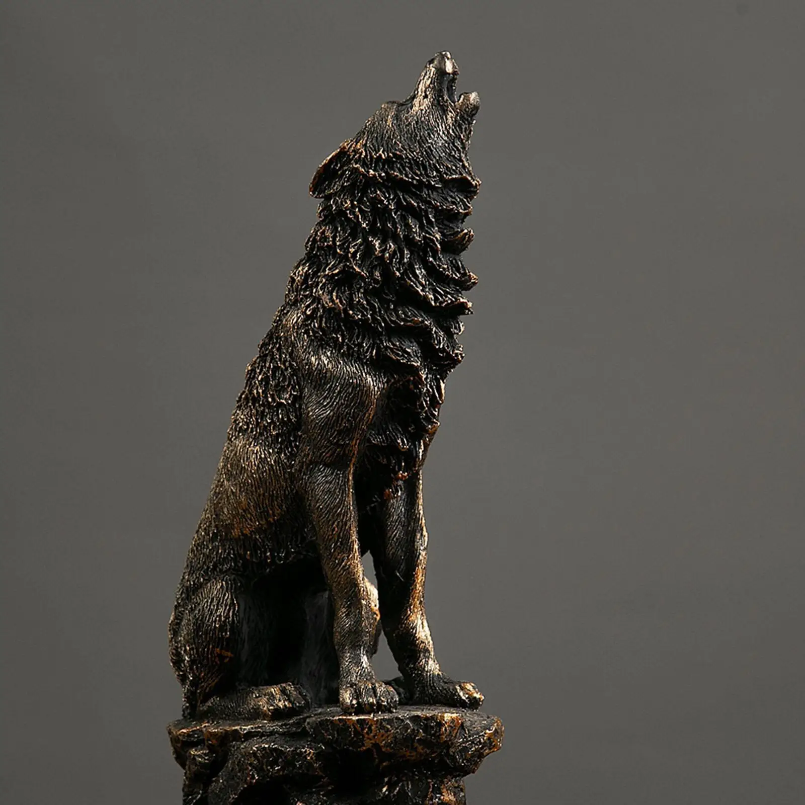 

Polyresin Wolf Figurine Ornament Collectable for Bookshelf Office Cabinet