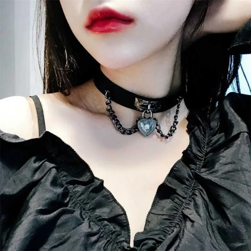 

Vintage Gothic Punk Heart Lock Choker Necklaces For Women Teens Girls Retro Punk Hip Hop Leather Neckalce Fashion Jewelry Gifts