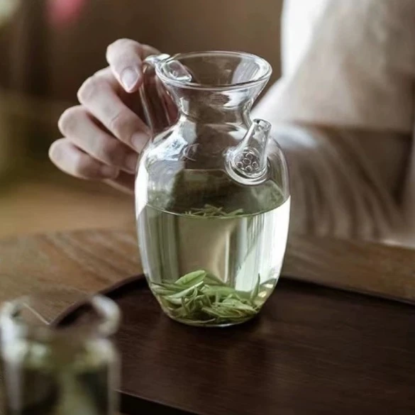 

Прозрачный стеклянный чайник для одного