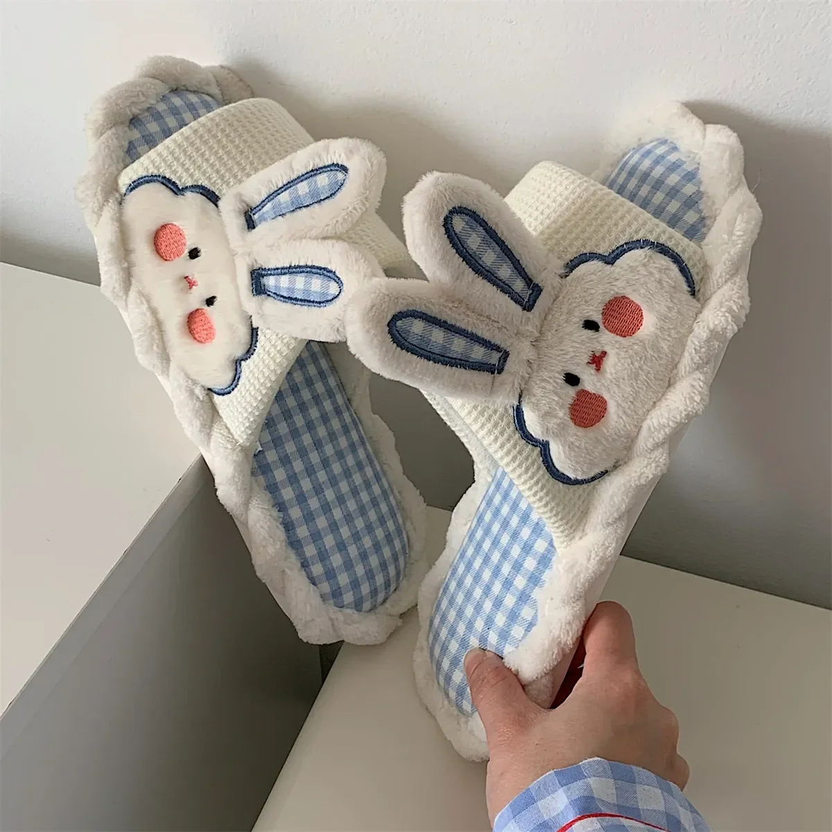 

Female Spring and Summer Cute Girl Heart Rabbit Linen Sandals Student Home Bedroom Four Seasons Mute Cotton Linen Women Slipper