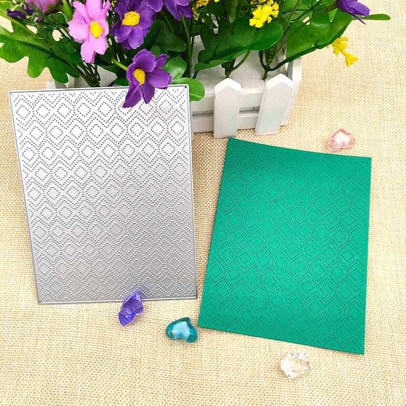 Новый стиль используется для технологии скрапбукинга и печати визитных карточек. Контурный алмазный узор, точечная металлическая резка A.