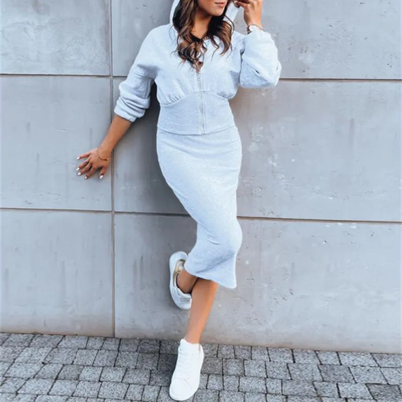 

Женский комплект из двух предметов, однотонная повседневная короткая куртка на молнии с капюшоном и длинным рукавом летучая мышь, топ, прямая Длинная юбка, осень 2023