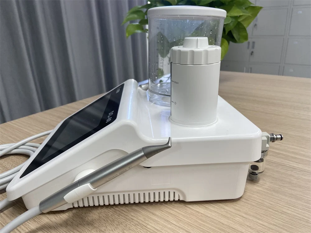 Фото Высокоэффективный ультразвуковой скалер Merycare DQ-80 CE с 7-дюймовым сенсорным экраном и электроприводом для пародонтальной терапии №4