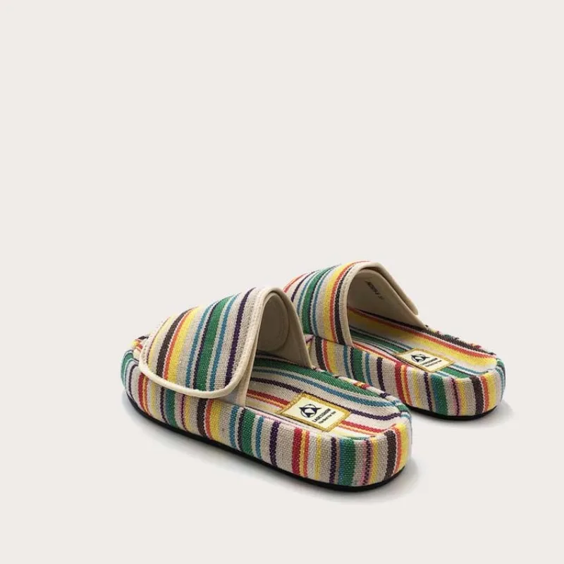 Minority thick-soled lightweight slippers women 2023 summer new niche rainbow stitching color striped cloth outer wear sandals