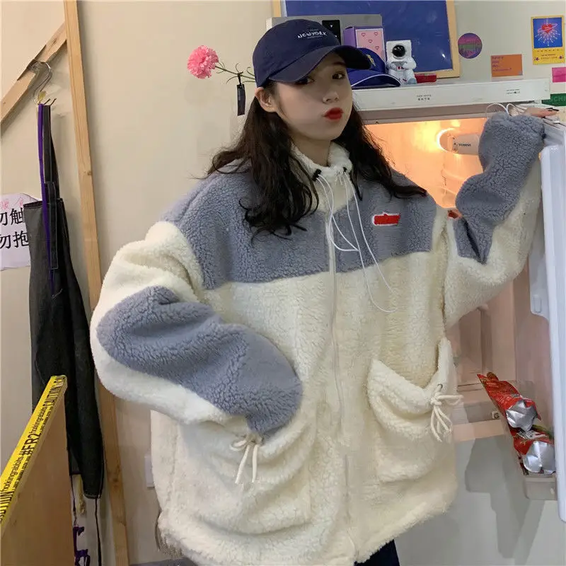 

Lamb Wool Coat Women's Korean Version Harajuku Color Matching Stitching Multi Pocket Loose Warm with Cashmere Clothes