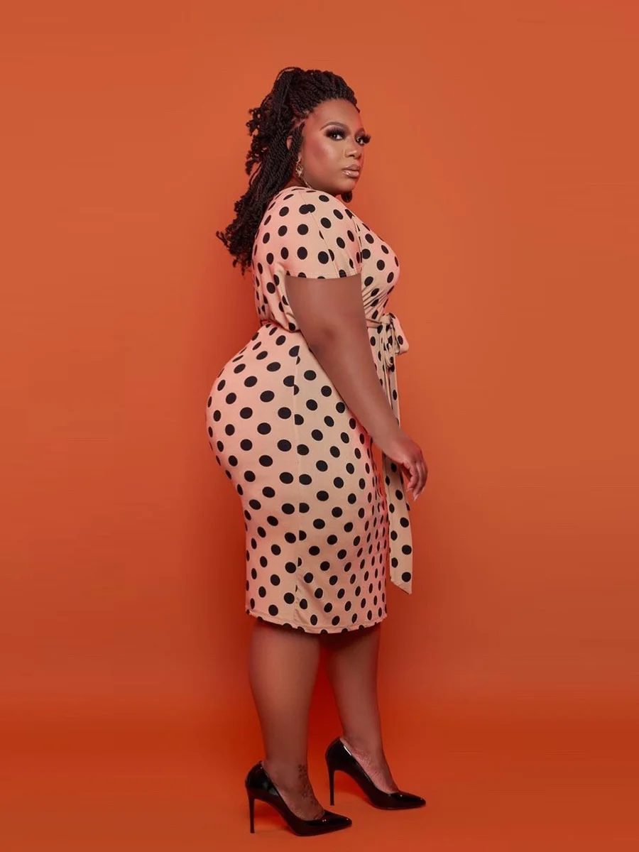 Plus Size Dresses Net Red Spring And Summer New V-neck Short Sleeve Dot Print Large Chic And Elegant Women's Buttock Dress