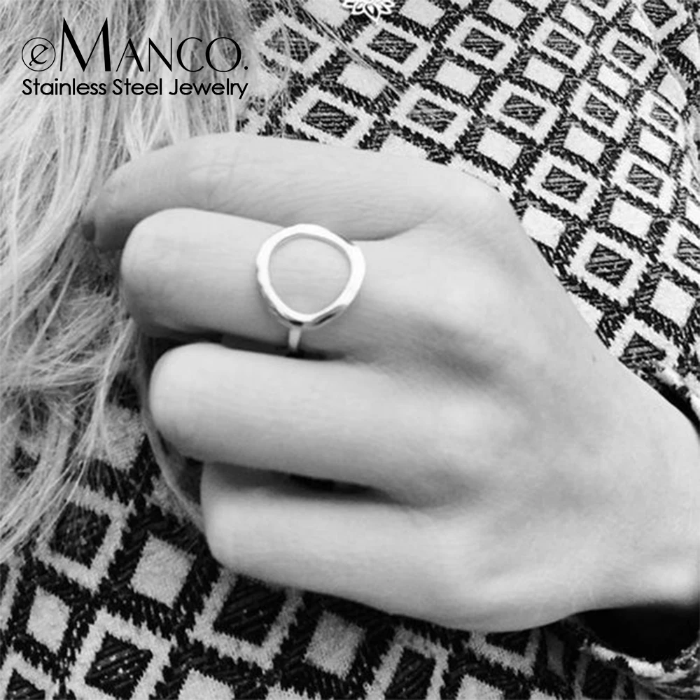 e-Manco Trendy Stainless Steel Rings for Women Vintage Geometric Pinky Ring Dainty Stackable Round Midi Rings Jewellery