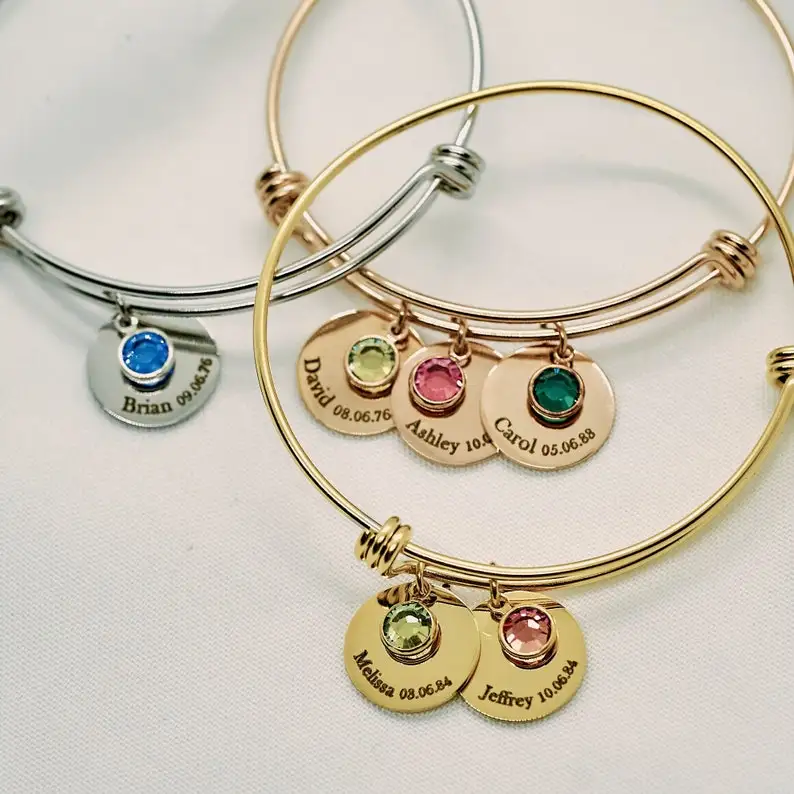 

Браслет и браслет из круглого камня, с именем семьи