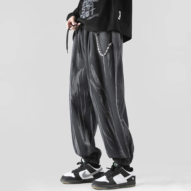 

Black Gothic Style Jeans with Chains for Men Fashion Trends Streetwear Teenage Plus Size Denim Harem Pants Baggy Hip Hop Trouser