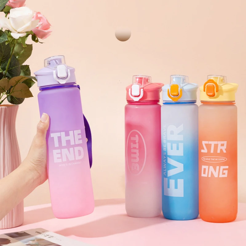 

Спортивная бутылка для воды объемом 1 л, портативная Повседневная чашка градиентного цвета, Спортивная космическая чашка для фитнеса со шкалой, матовая чашка для воды