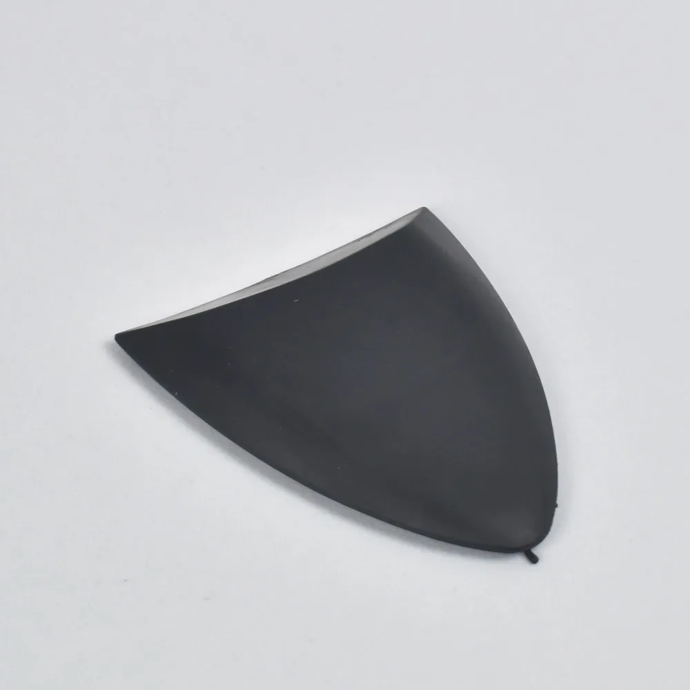 

Ducati Ducait, 696, 795, 796 M1100 резиновая накладка на заднюю подушку