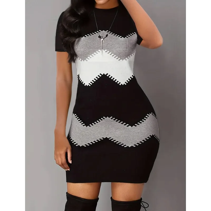 Женское облегающее платье в полоску с высокой талией новинка весны и лета 2024